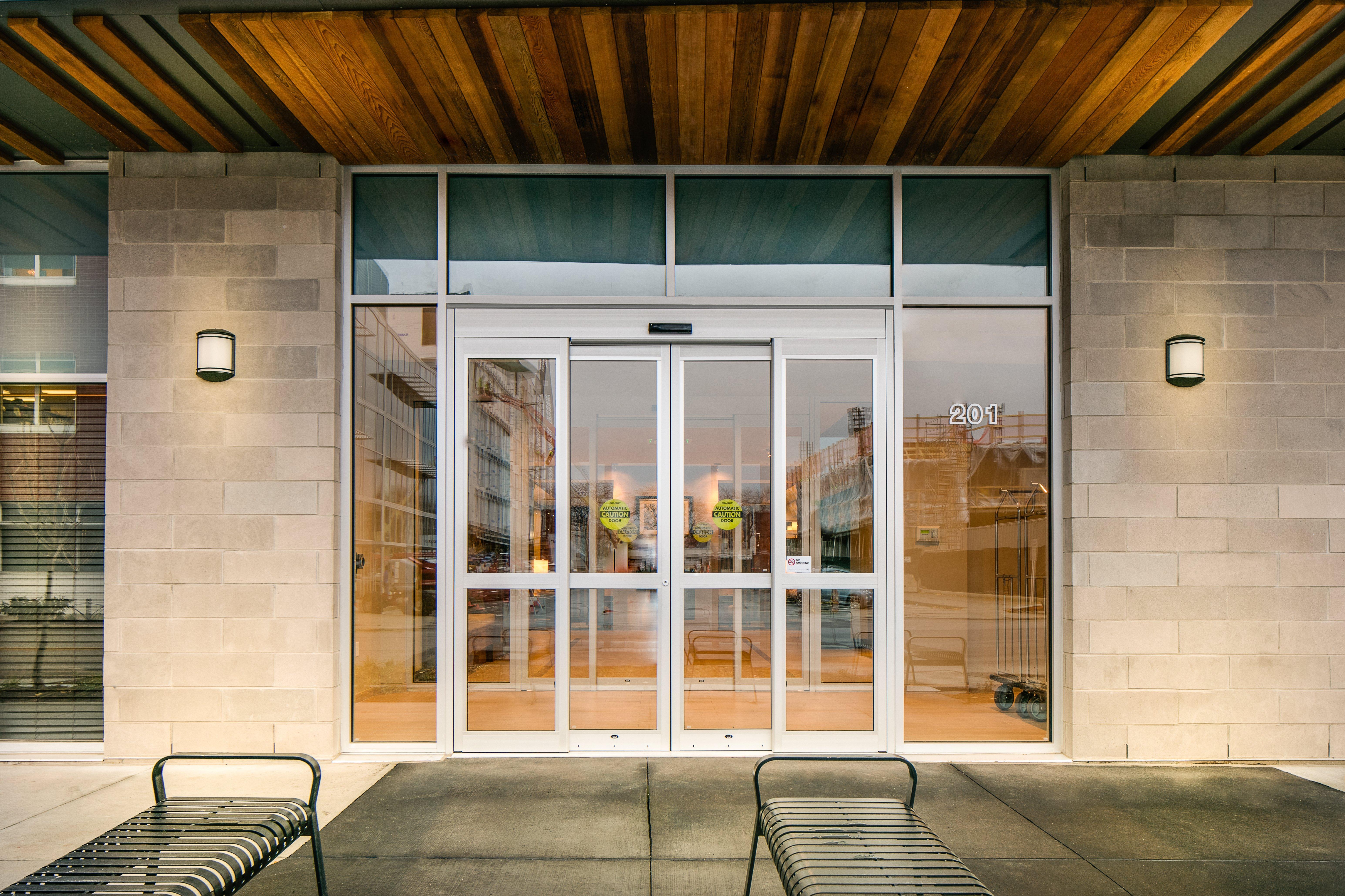 Staybridge Suites Des Moines Downtown By Ihg Экстерьер фото