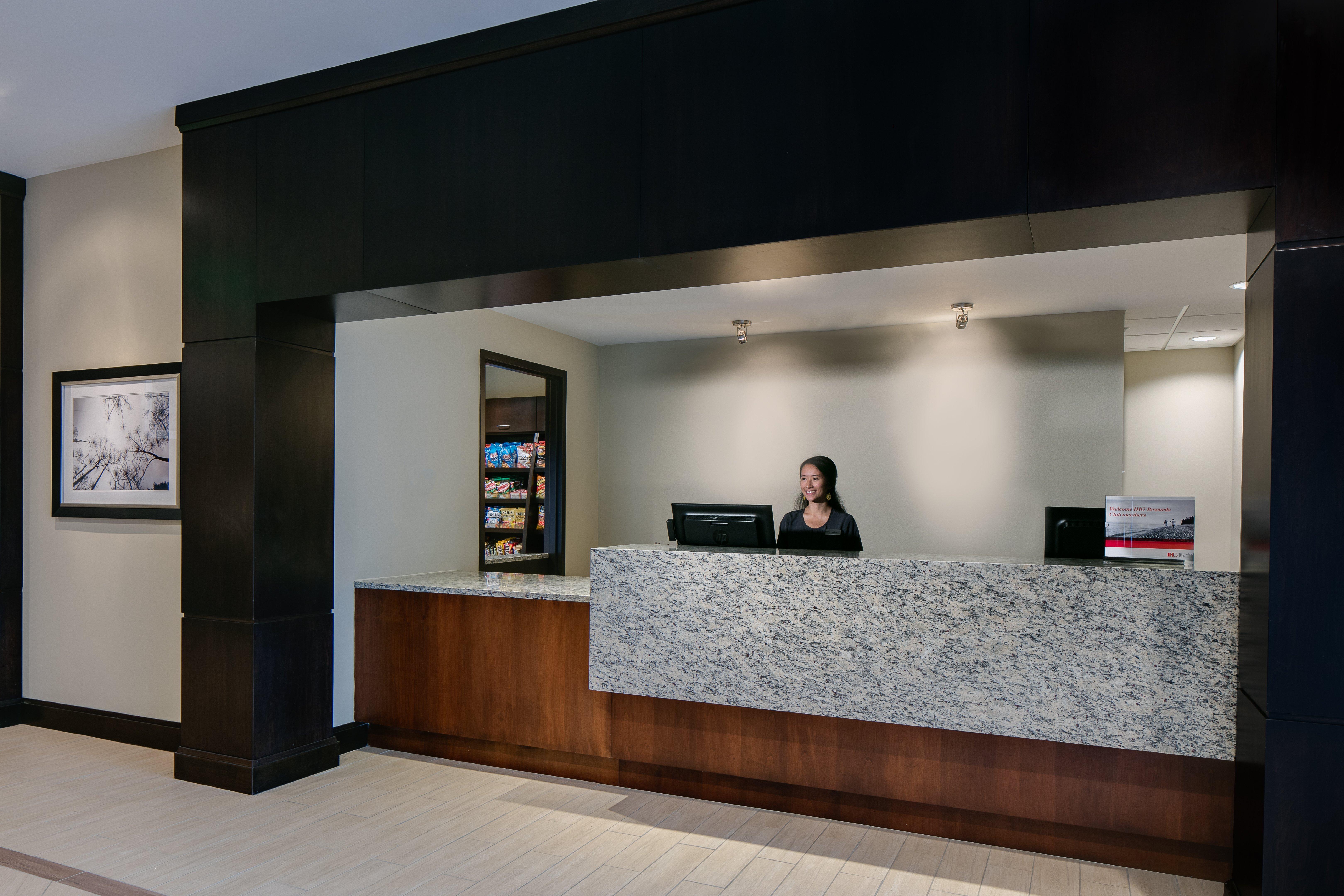 Staybridge Suites Des Moines Downtown By Ihg Экстерьер фото