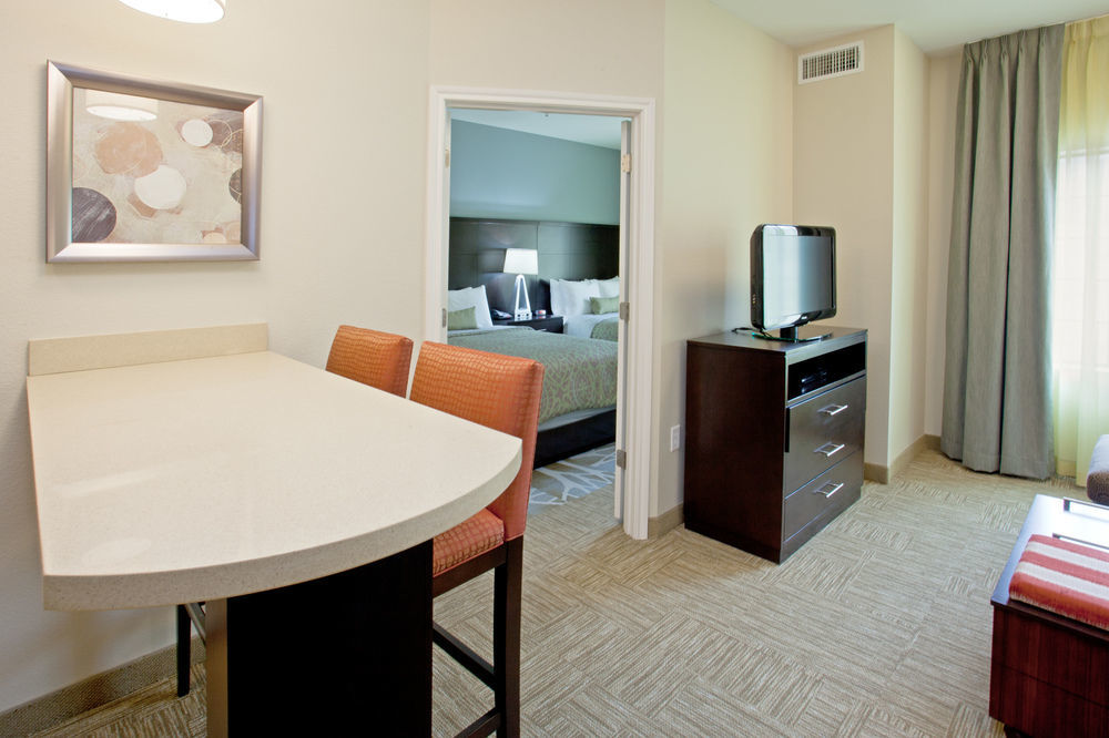 Staybridge Suites Des Moines Downtown By Ihg Экстерьер фото