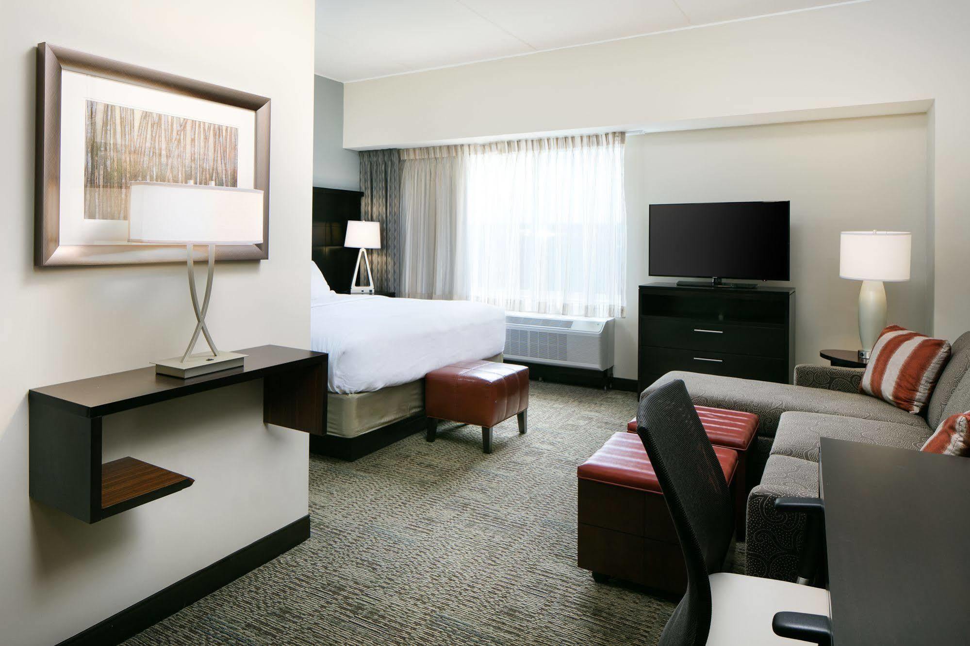 Staybridge Suites Des Moines Downtown By Ihg Экстерьер фото